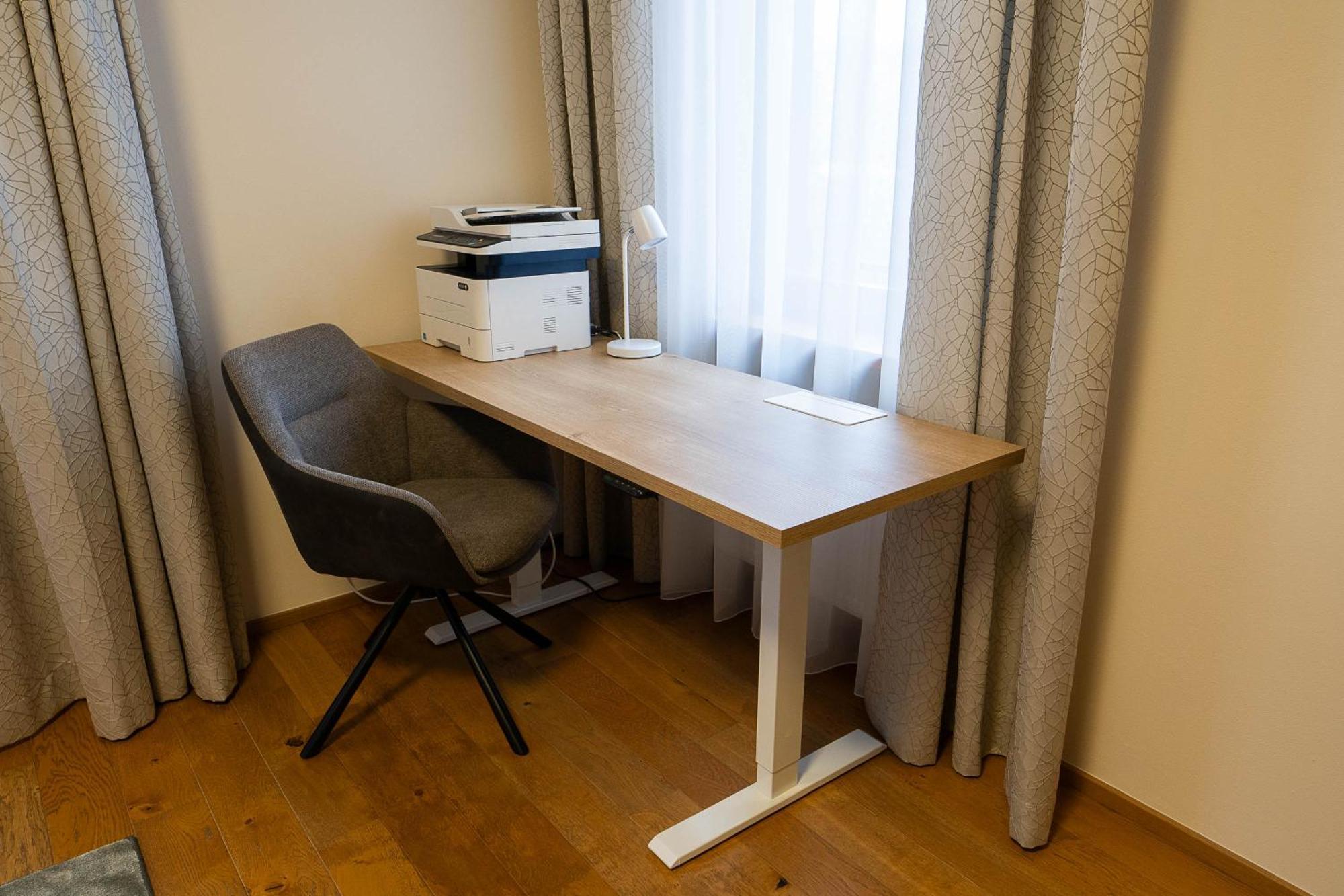 Executive 2-Bdrm Central Suite Usti nad Labem Exterior foto