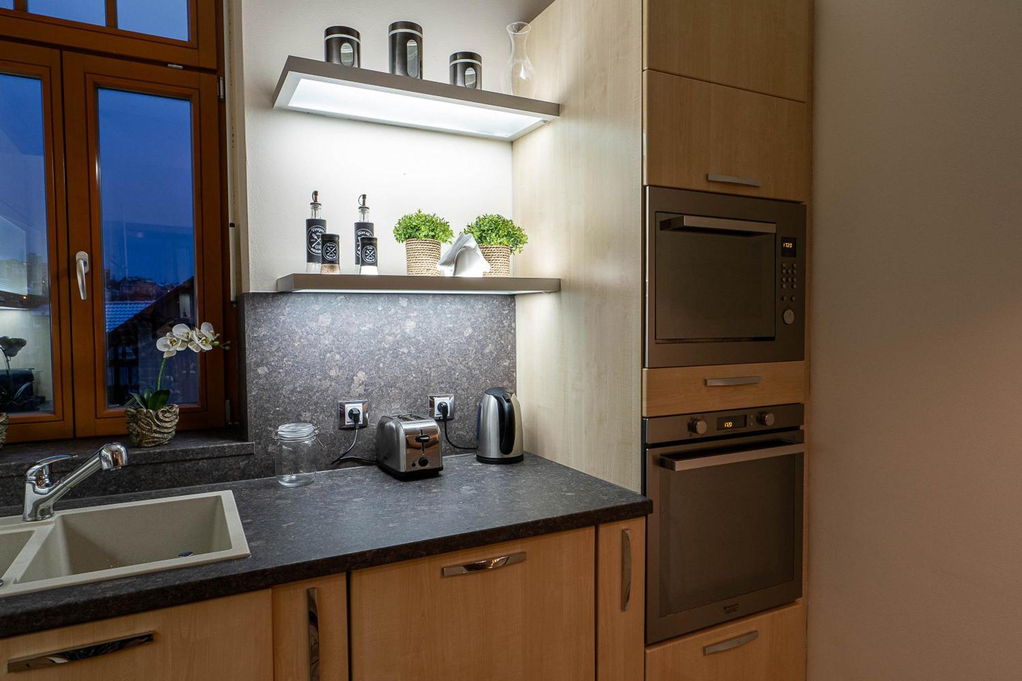 Executive 2-Bdrm Central Suite Usti nad Labem Exterior foto